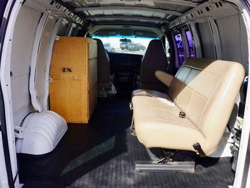 Used 2003 GMC Savana 1500 RWD image 29