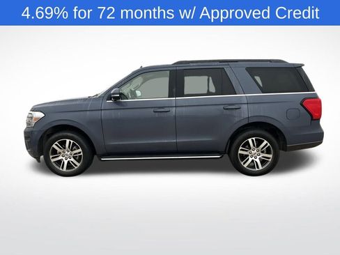 Used 2022 Ford Expedition XLT image 3