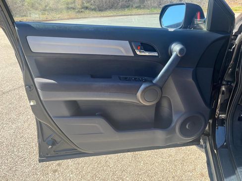 Used 2010 Honda CR-V LX image 7