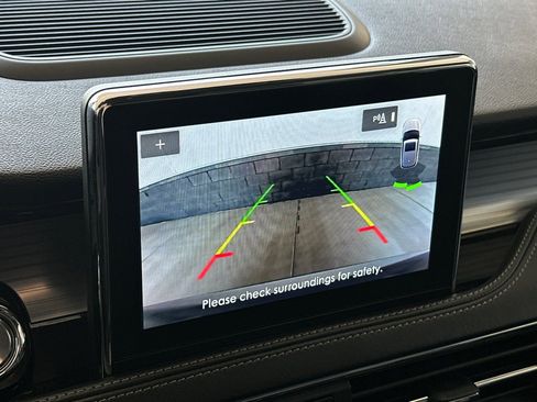 Certified 2022 Lincoln Corsair FWD image 19