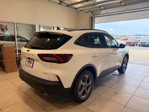 New 2026 Ford Escape ST-Line w/ Tech Pack #1 AWD/4WD image 5