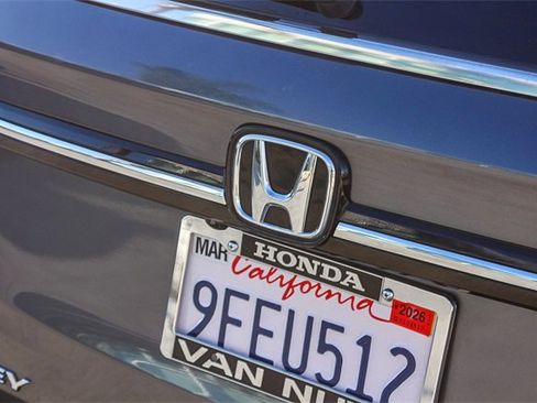 Used 2023 Honda Odyssey Elite image 11