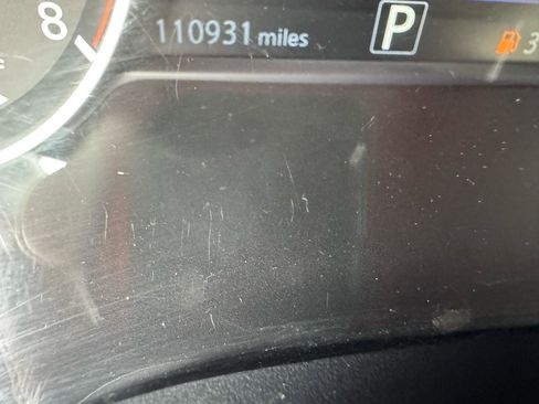 Used 2016 Nissan Maxima Platinum w/ Interior Lighting Package image 15