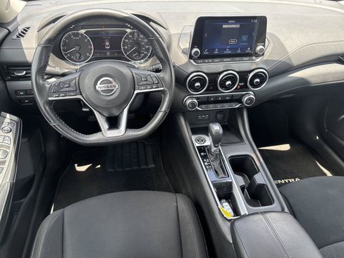 Used 2022 Nissan Sentra SV FWD image 11