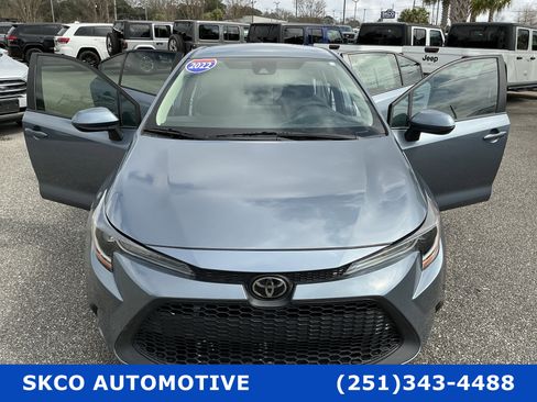 Used 2022 Toyota Corolla LE image 34