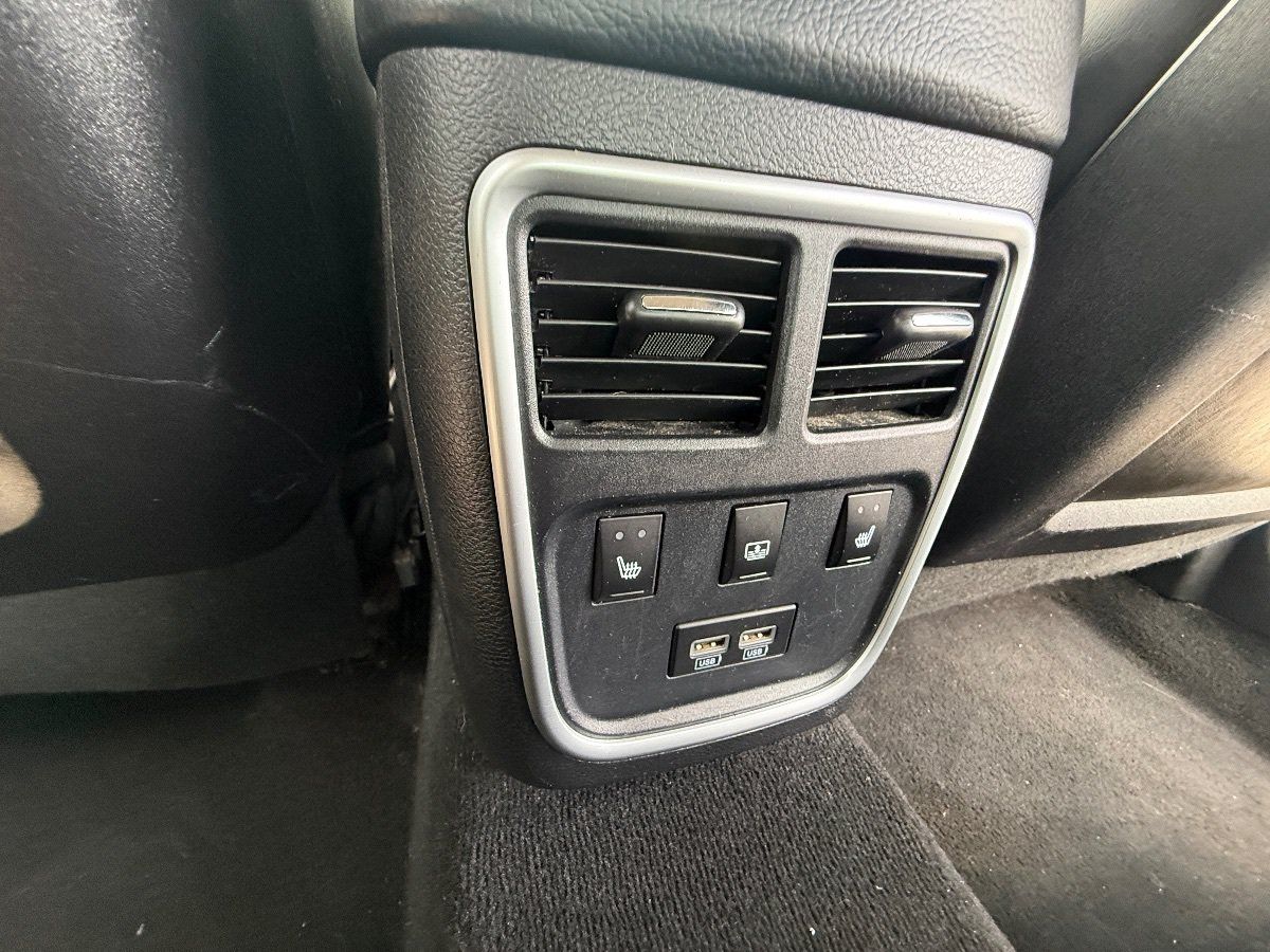 Used 2021 Chrysler 300 Touring L AWD/4WD image 18