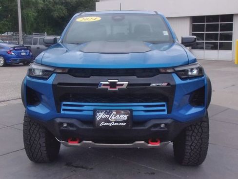Used 2024 Chevrolet Colorado ZR2 w/ ZR2 Convenience Package III AWD/4WD image 20