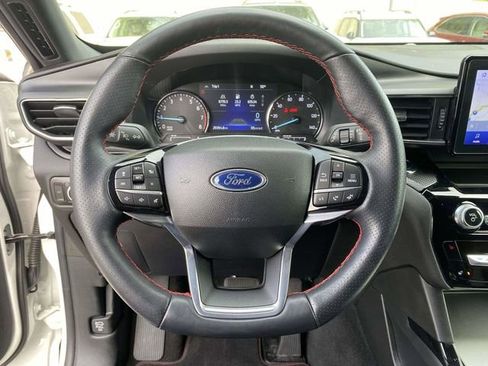 Certified 2023 Ford Explorer ST-Line w/ Class IV Trailer Tow Package image 23