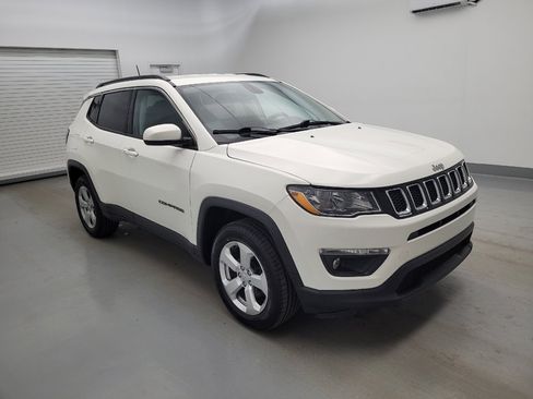 Used 2020 Jeep Compass Latitude w/ Cold Weather Group AWD/4WD image 11