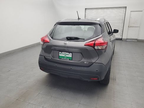 Used 2020 Nissan Kicks SV FWD image 7