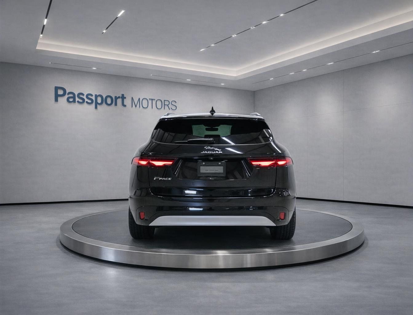 Used 2023 Jaguar F-PACE S AWD/4WD image 5