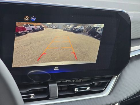 New 2026 Chevrolet Equinox LT image 11