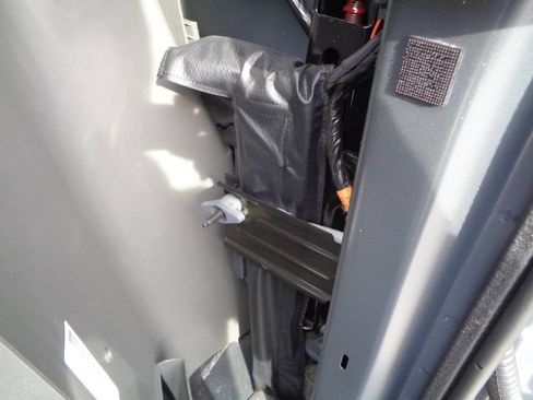 Used 2017 Chevrolet Express 2500 LS image 41