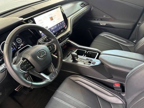 Certified 2025 Lexus TX 500h AWD w/ Technology Package image 11