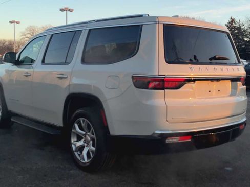 Used 2022 Jeep Wagoneer Series II image 4