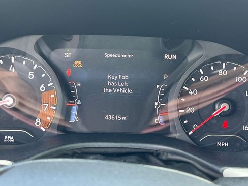 Used 2025 Jeep Compass Limited AWD/4WD image 41