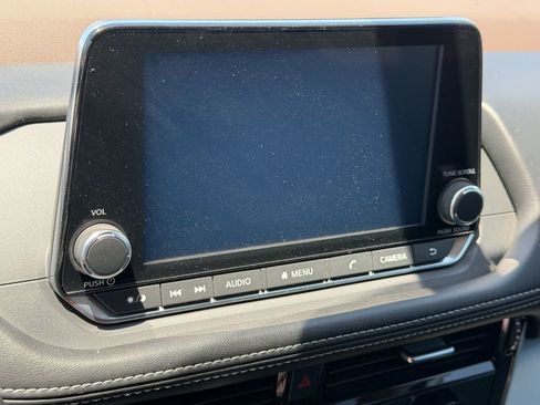Used 2021 Nissan Rogue SV FWD image 10