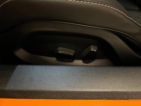 Used 2023 Chevrolet Corvette Stingray Coupe w/ Z51 Performance Package image 24