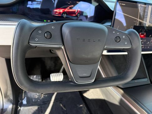 Used 2022 Tesla Model X Plaid AWD/4WD image 12