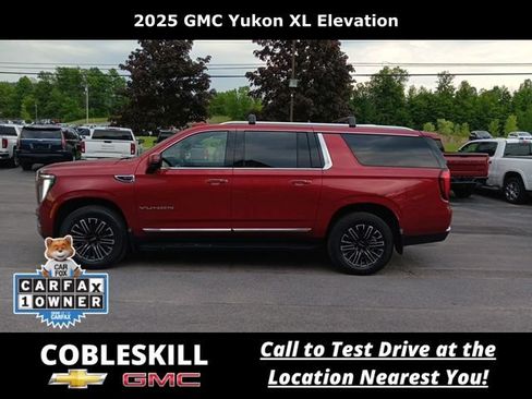 Used 2025 GMC Yukon XL Elevation w/ LPO, Elevation Black Package AWD/4WD image 8