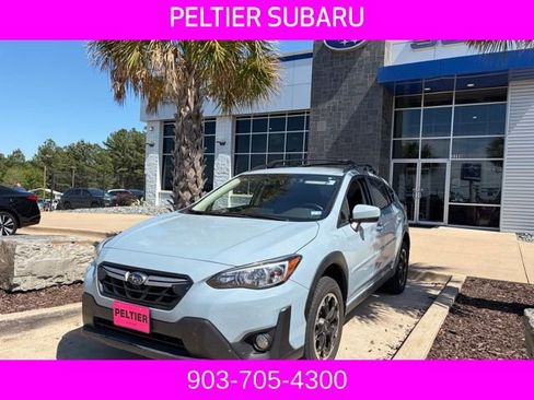 Used 2023 Subaru Crosstrek 2.0i Premium image 3