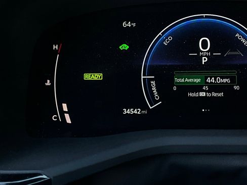 Used 2025 Toyota Camry LE image 36