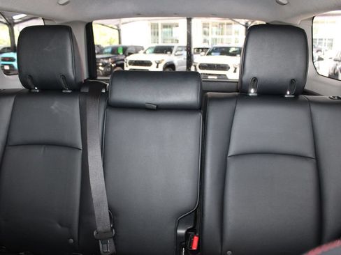 Used 2019 Toyota 4Runner TRD Off-Road Premium AWD/4WD image 58