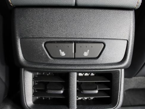 New 2027 GMC Terrain AT4 w/ Convenience Package III AWD/4WD image 18