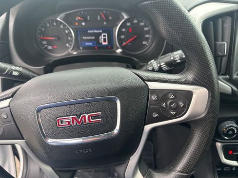 Used 2022 GMC Terrain SLE FWD image 15