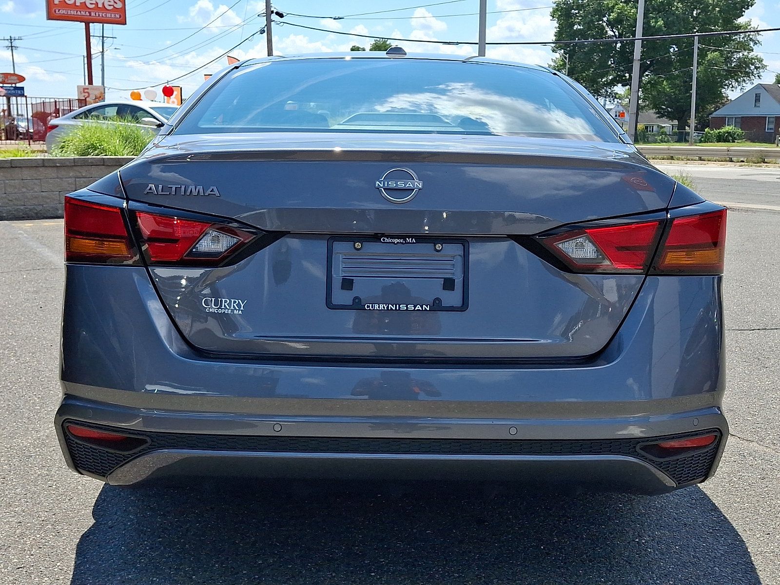 Used 2025 Nissan Altima 2.5 SV FWD image 6
