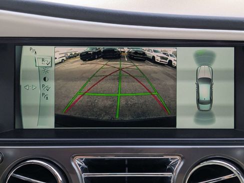 Used 2017 Rolls-Royce Ghost image 36