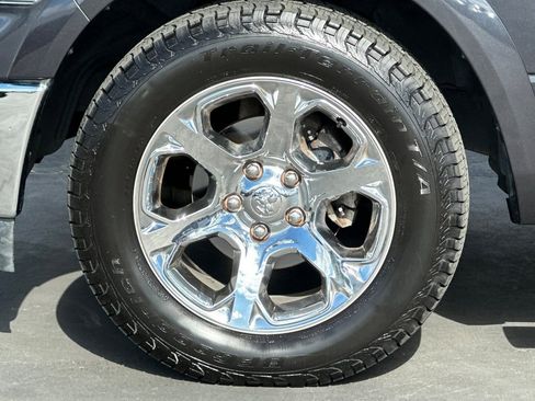 Used 2018 RAM 1500 Laramie w/ Convenience Group image 28