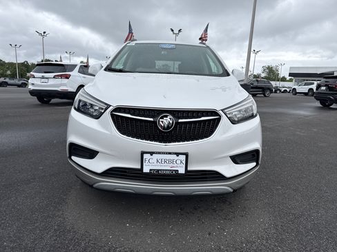 Used 2020 Buick Encore Preferred w/ Safety Package image 3