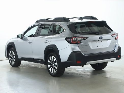 Certified 2023 Subaru Outback Limited XT image 40