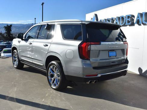 Used 2025 GMC Yukon Denali w/ Sun & Power Step Package image 6