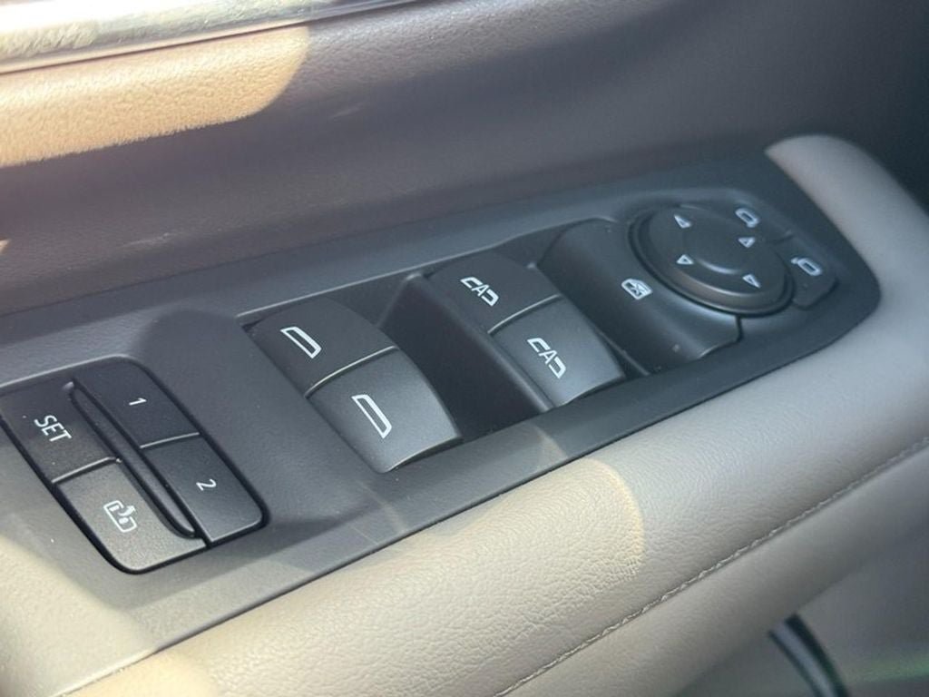 Used 2022 Chevrolet Tahoe LT AWD/4WD image 27