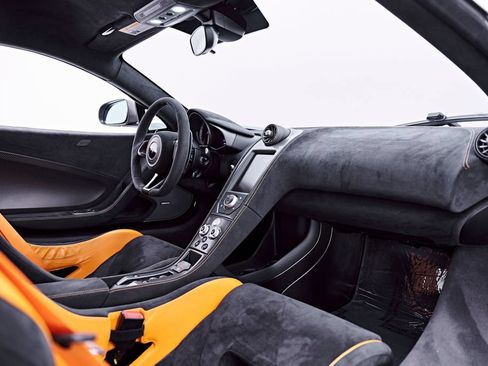Used 2016 McLaren 675LT Coupe RWD image 67