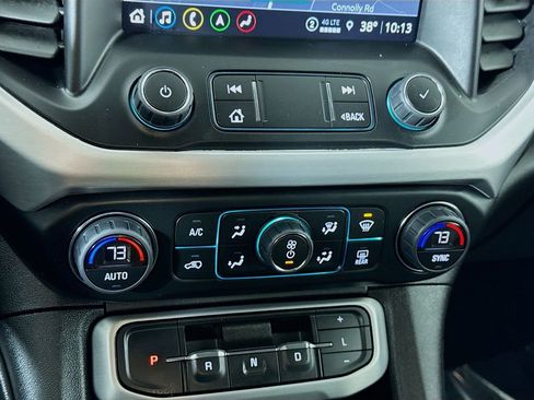 Used 2023 GMC Acadia SLT w/ Technology Package image 8