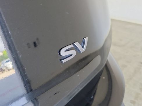 Used 2024 Nissan Rogue SV FWD image 8