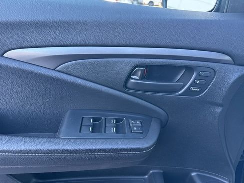 Used 2023 Honda Passport EX-L image 11