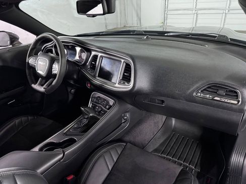 Used 2019 Dodge Challenger SRT Hellcat w/ Alcantara Appearance Package RWD image 43