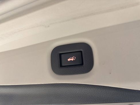 Used 2015 Nissan Rogue SL w/ SL Premium Package image 37