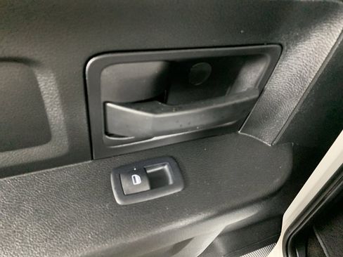 Used 2017 RAM 1500 Express w/ Express Value Package image 29