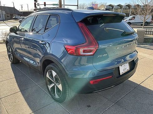 Certified 2025 Volvo XC40 B5 Plus image 10