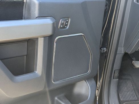 Used 2022 Ford F350 Platinum w/ FX4 Off-Road Package image 15