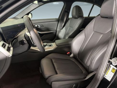 Used 2025 BMW 330i Sedan RWD image 5