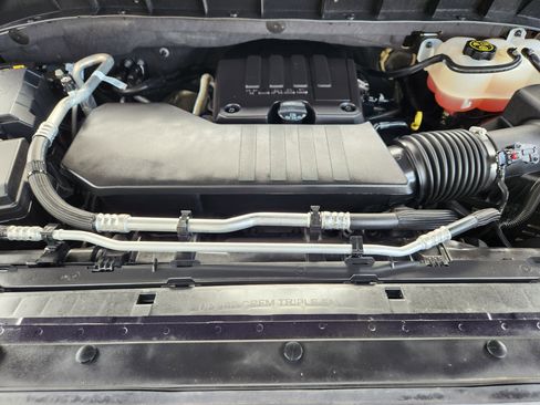 Certified 2023 Chevrolet Silverado 1500 Custom image 30