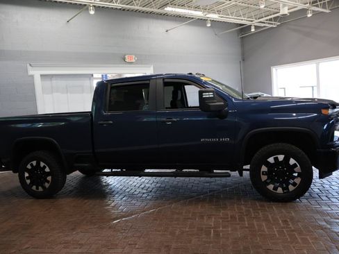Used 2020 Chevrolet Silverado 2500 Custom w/ Custom Convenience Package AWD/4WD image 7