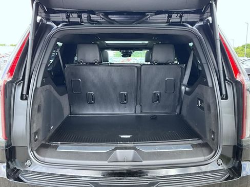 Certified 2024 Cadillac Escalade ESV Sport w/ Touring Package AWD/4WD image 24