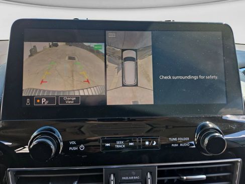 Used 2023 Nissan Armada Platinum RWD image 39